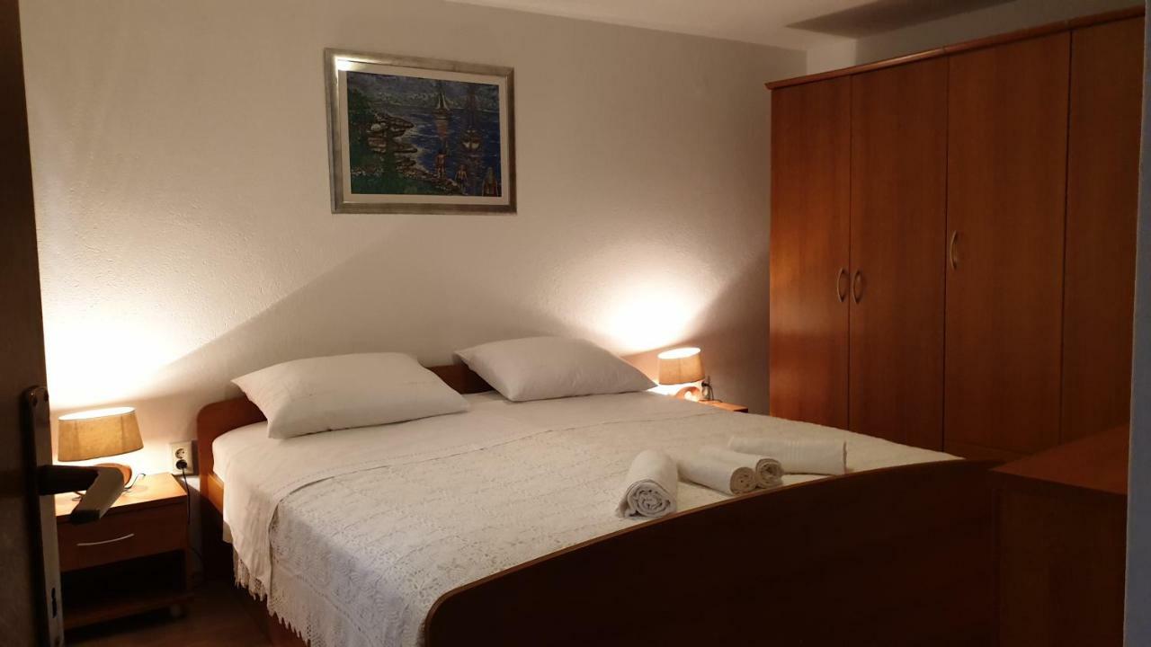 Pitve Apartman Biserka מראה חיצוני תמונה