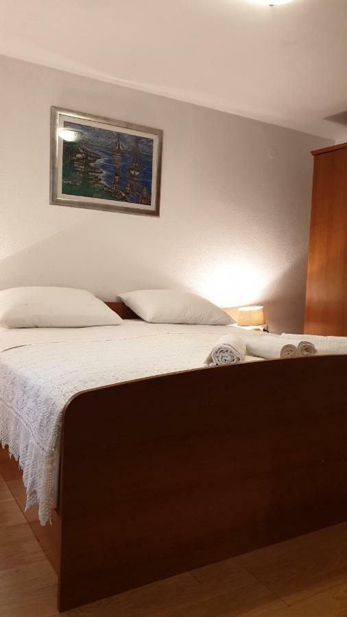 Pitve Apartman Biserka מראה חיצוני תמונה