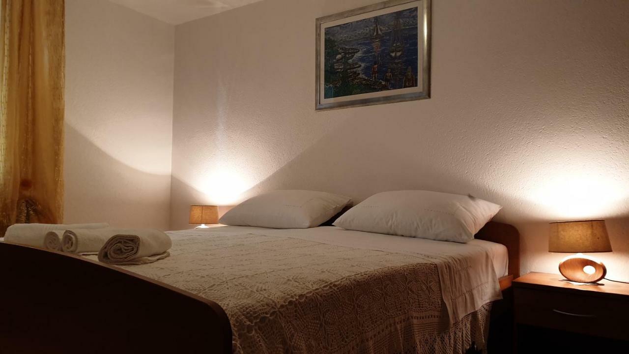 Pitve Apartman Biserka מראה חיצוני תמונה